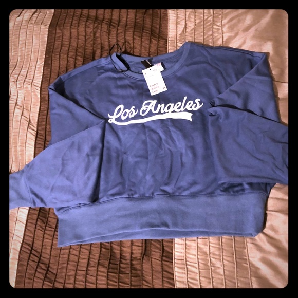 H&M Tops - LA sweatshirt